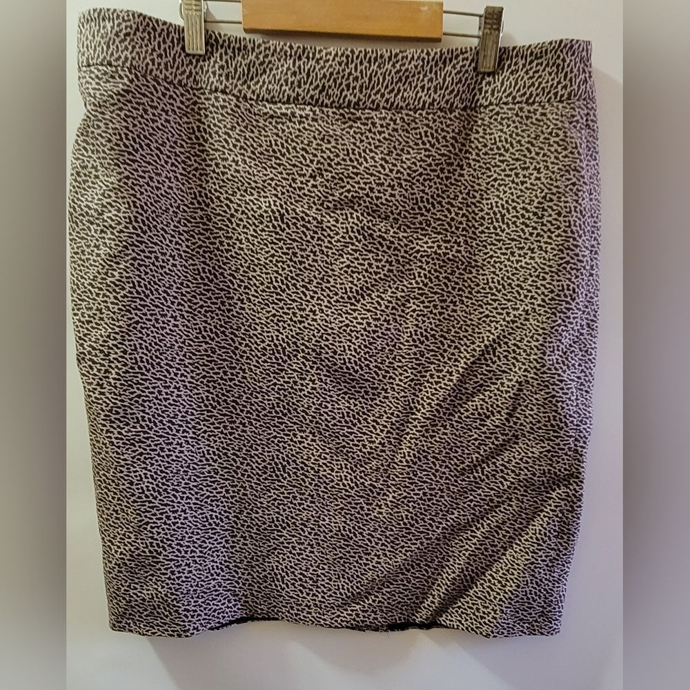 Leopard Print Pencil Plus Skirt.